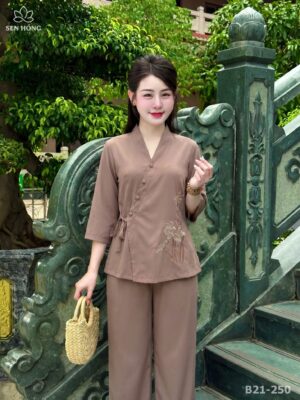 B21 Set cúc bọc thêu sen vải lụa